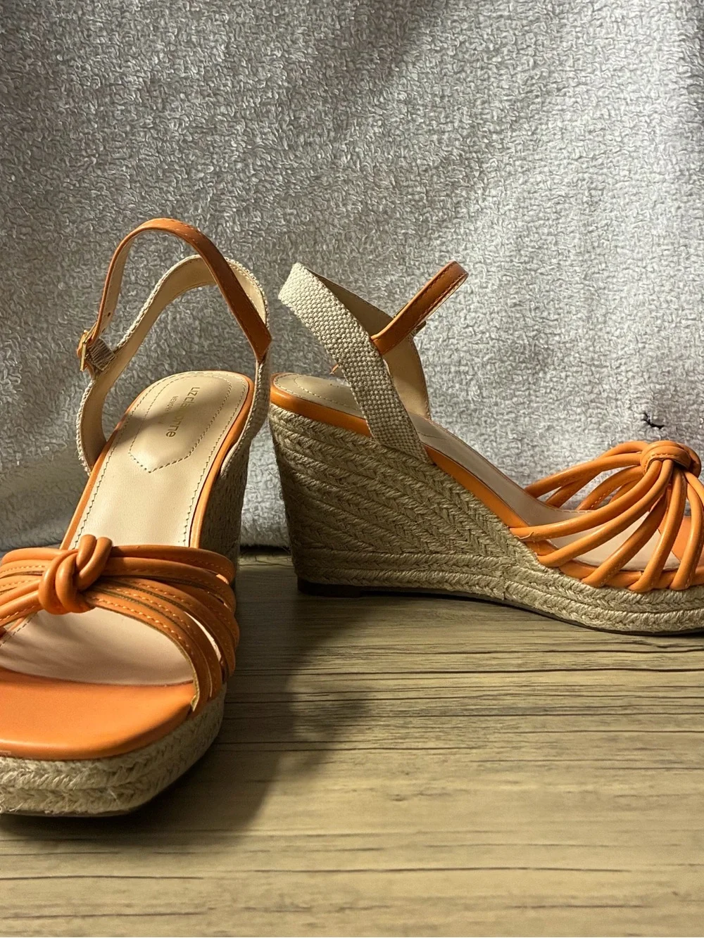 Liz Claiborne Peach Knotted Espadrille Wedge Sandals